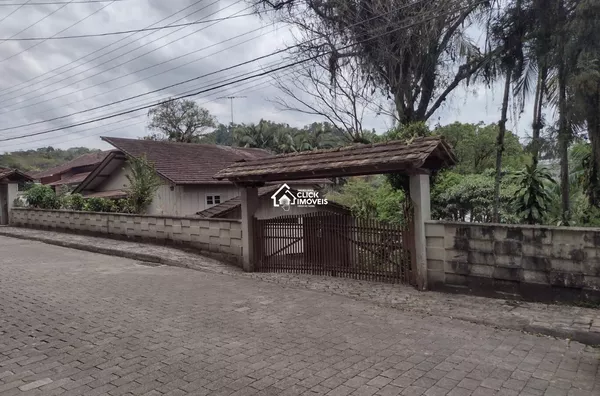 Amplo terreno no Bairro Salto