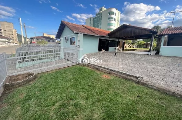 Casa para Venda, 1.593,5 m² de Terreno, Carijós, Indaial