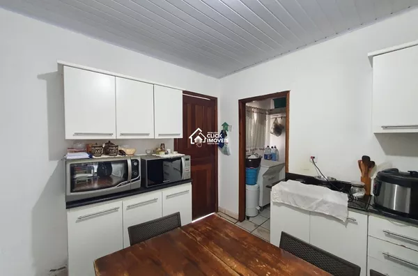 Casa Residencial com 3 dormitórios no Bairro Velha Central