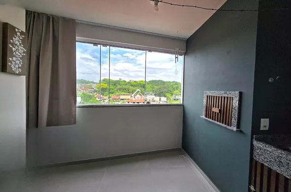 Apartamento com 2 dormitórios no Bairro Água Verde – Blumenau