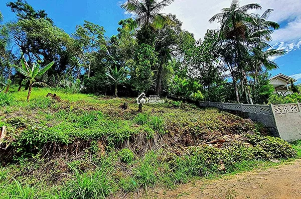 Terreno Residencial para construir na transversal da Rua Júlio Michel, Bairro Tribess