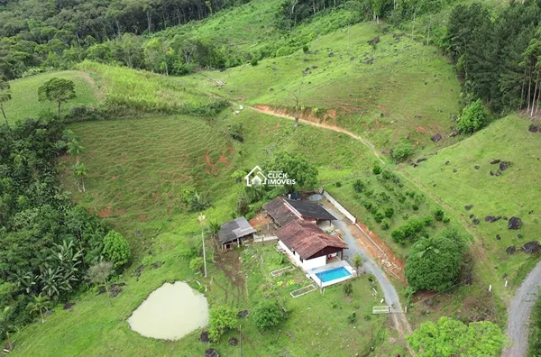 Lindo Sítio no Bairro Belchior Alto – Gaspar