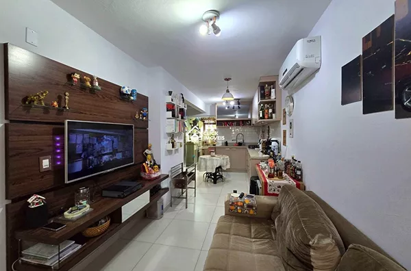 Excelente Sobrado com 2 dormitórios à venda no Bairro Água Verde – Blumenau