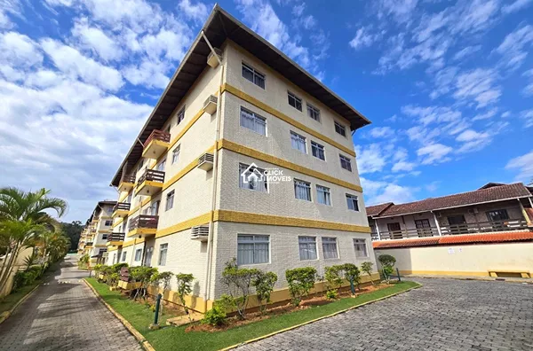 Excelente apartamento com 3 dormitórios no Bairro Velha Central