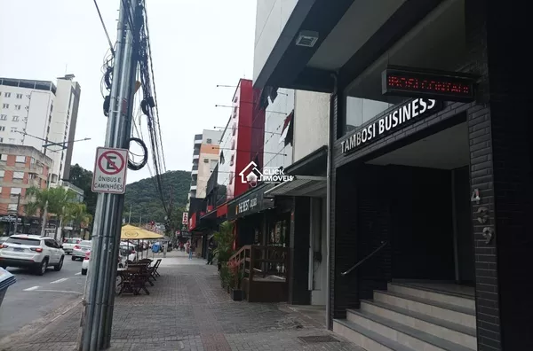 Sala comercial para aluguel próximo a FURB.