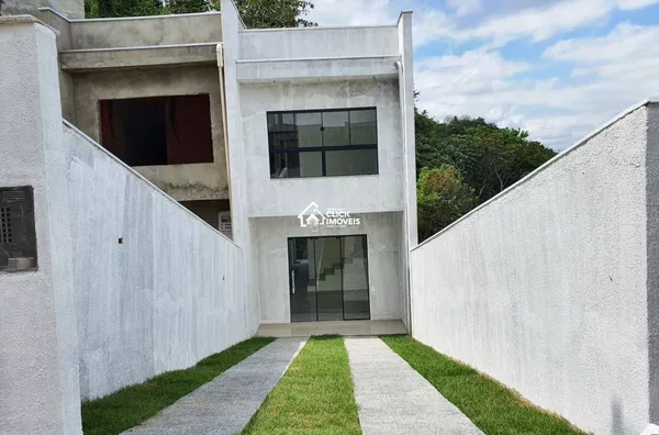 Sobrado com 2 dormitórios sendo 2 suítes no Bairro Fortaleza.