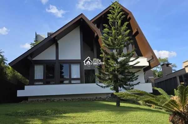 Casa de alto padrão, bairro Capitais, Timbó