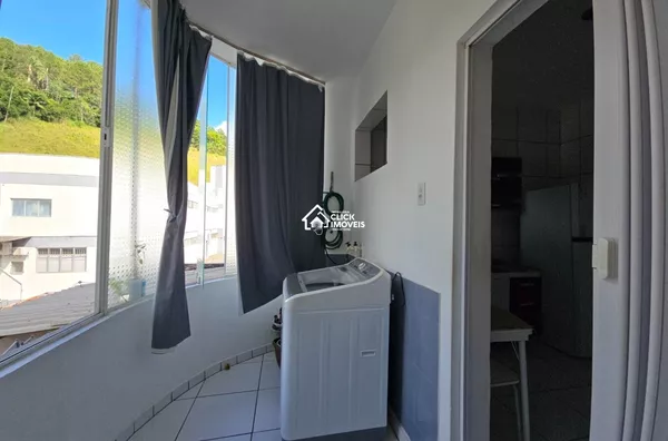 Apartamento com 2 dormitórios na rua Sete de Setembro no Centro da cidade de Blumenau