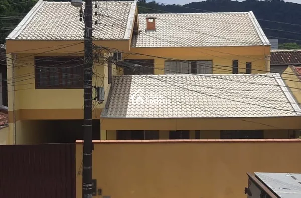 Casa  com piscina para venda,  Valparaiso, Blumenau