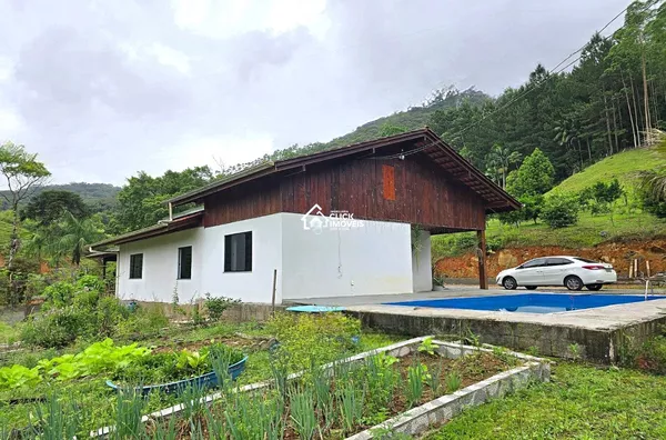 Lindo Sítio no Bairro Belchior Alto – Gaspar