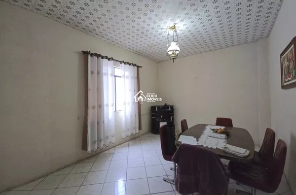 Casa Residencial e Comercial com 2 pavimentos no Bairro Gloria em Blumenau