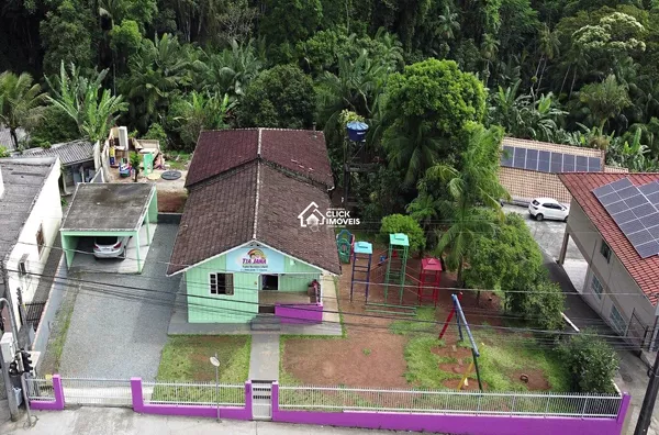 Casa, terreno ZR4 à Venda com 2.639 m², no Bairro Badenfurt – Blumenau