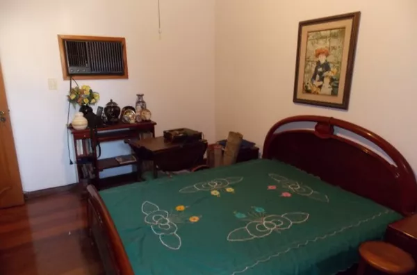 Sala dois Quartos + Dependência