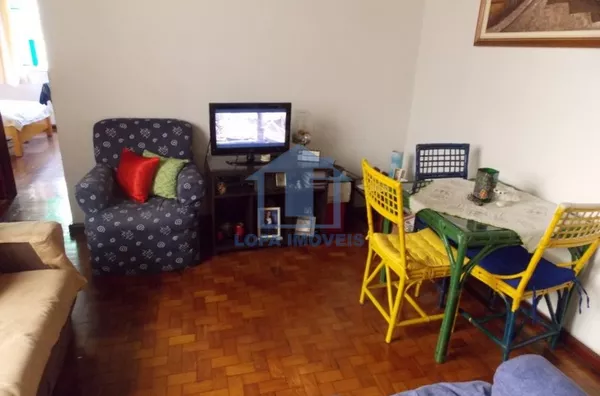 Sala Dois Quartos, Dependência