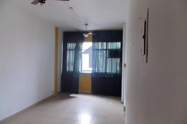 Apartamento de Sala e Quarto Frente