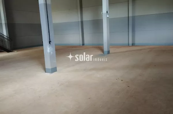 BARRACAO DE ALVENARIA R ANDREA CENI NETO B JARDIM FLORESTA