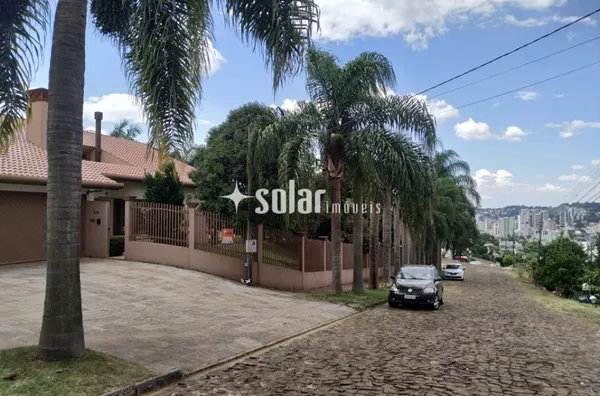 CASA DE ALVENARIA ALTO PADRAO R PEDRO LORA N 208 B MENINO DEUS