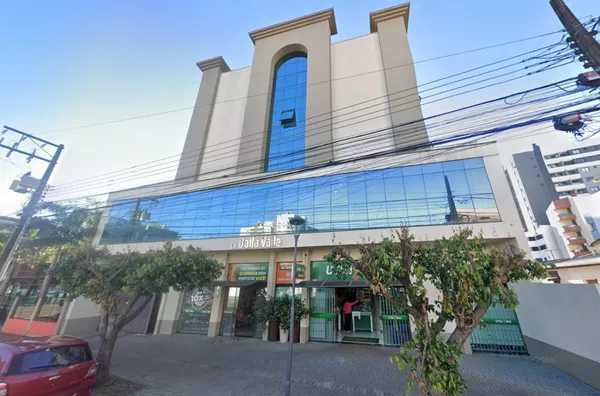 SALA COMERCIAL 102 ED DALLA VALLE R TAPAJOS N 352 B CENTRO