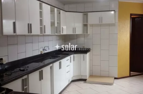 CASA ALVENARIA COM SALA COMERCIAL BAIRRO CRISTO REI
