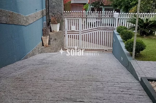 CASA ALVENARIA RUA ITACOLOMI BAIRRO LA SALLE