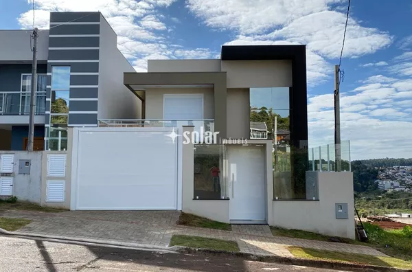 SOBRADO DE ALVENARIA C/ PISCINA R OSWALDO CATUSSO N 447 B SAO FRANCISCO