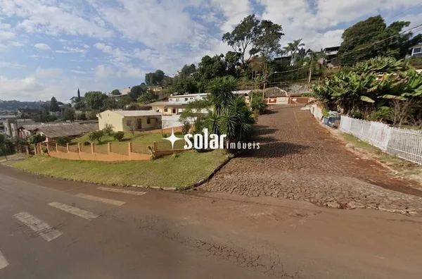 RESIDENCIAL AURORA CASA 01 BL B TRAVESSA ABEL ANTONIO GUERRA N 53 B MENINO DEUS