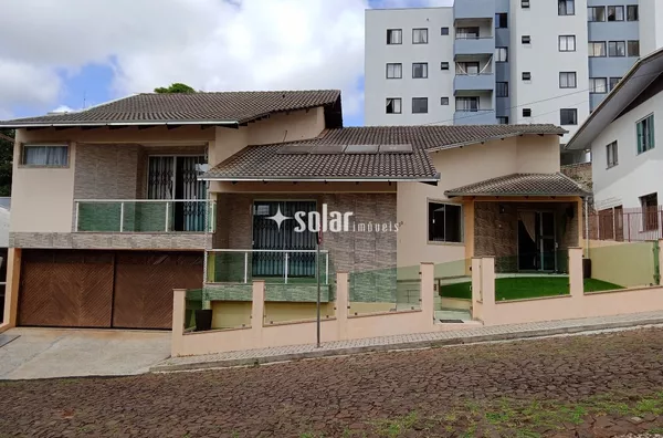 CASA DE ALVENARIA ALTO PADRAO TV CAMOZZATTO N 30 B CENTRO