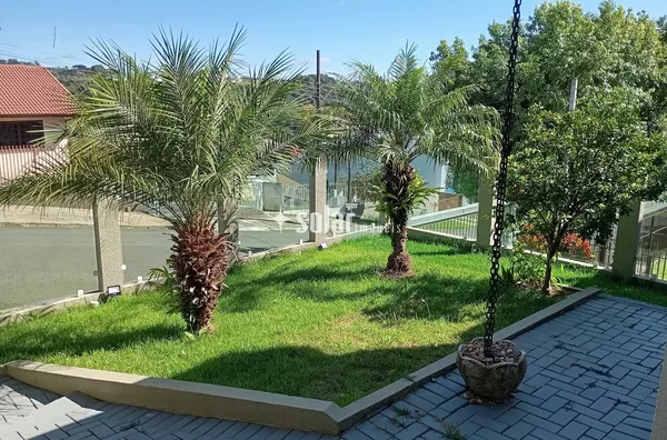 CASA ALV. BAIRRO PINHEIRINHO