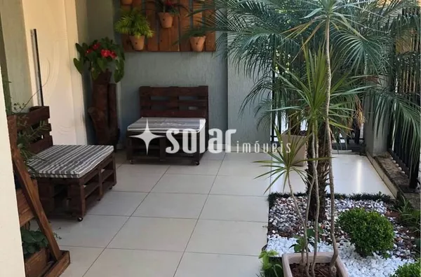 SOBRADO DE ALVENARIA TRIPLEX R XISTO GUTIERREZ N 452 B AEROPORTO