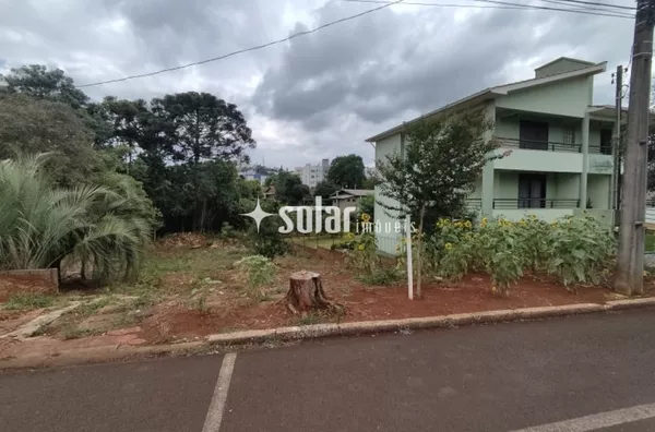 TERRENO R GOVERNADOR JORGE LACERDA B CENTRO