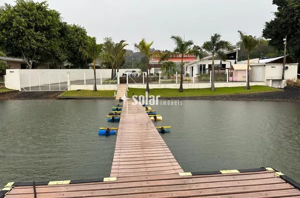 CASA DE ALVENARIA DE FRENTE AO ALAGADO DE MANGUEIRINHA - PR