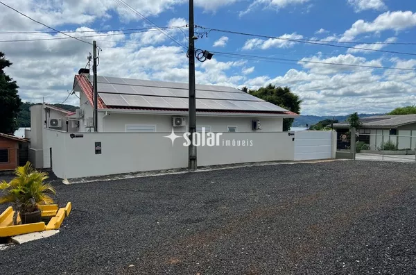 CASA DE ALVENARIA DE FRENTE AO ALAGADO DE MANGUEIRINHA - PR