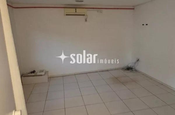 BARRACAO 07 - PORTAS: 57 - 61 E 62 DISPONIVEIS - BR 158 KM 516 N 1015 B CIDADE INDUSTRIAL