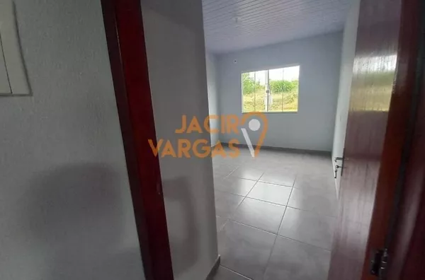 Casa á venda localizada no Loteamento Vila Bela 