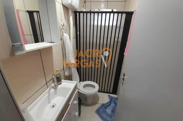 Casa á venda localizada no centro de Ampére - PR