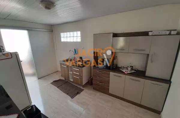 Casa á venda localizada no centro de Ampére - PR