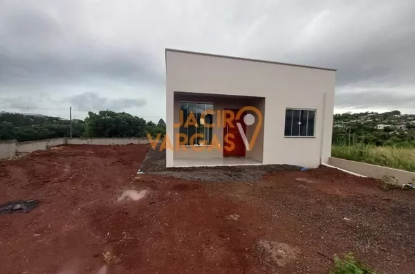 Casa á venda localizada no Loteamento Vila Bela 