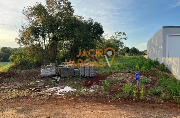 Lote á venda localizado no Bairro Rodinha 