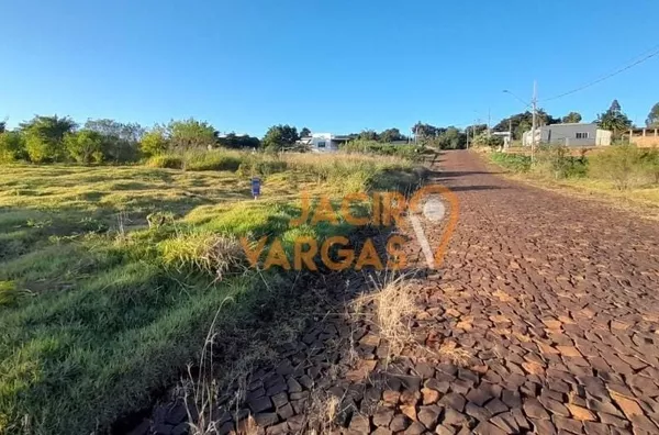 Lote á venda localizado no loteamento Maronez 