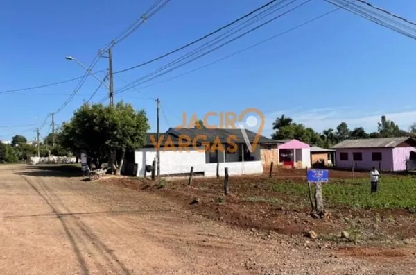 Lote á venda localizado no Bairro Colina verde 