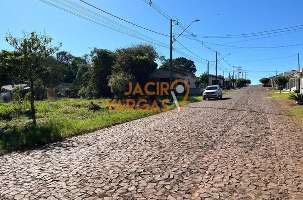 Chácara á venda localizada no Bairro Santa Paulina 