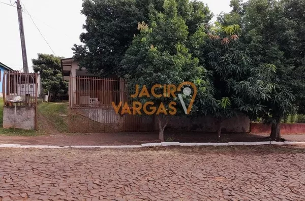 Casa á venda localizada no Bairro são Francisco 