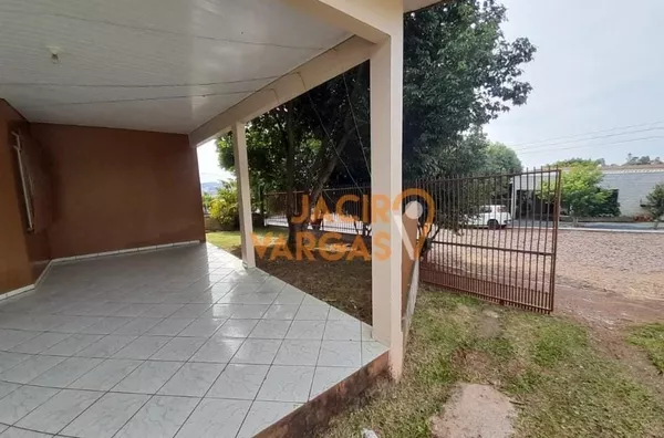 Casa á venda localizada no Bairro são Francisco 