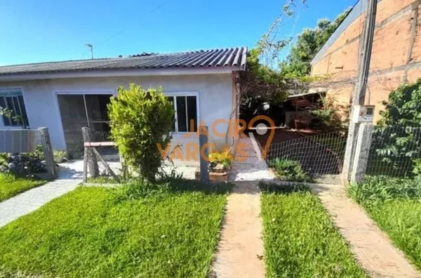 Casa á venda localizado no Bairro São Francisco 