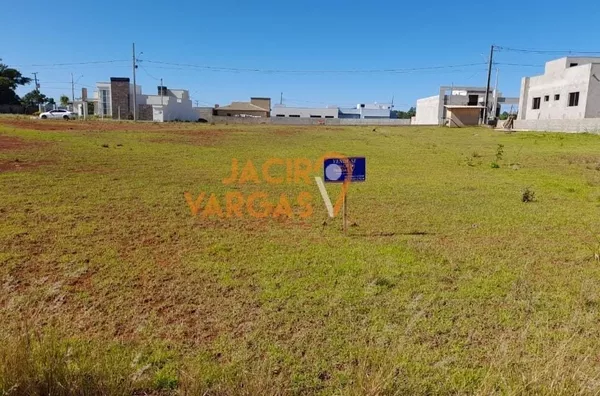 Lote á venda localizado no Loteamento Notável 