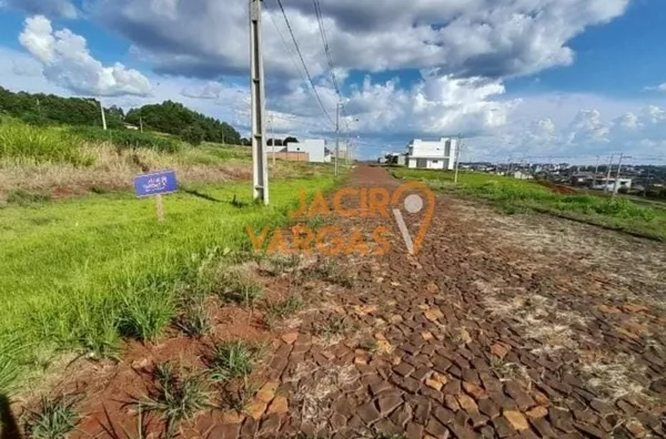 Lote á venda localizado no Bairro Estação 