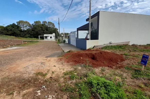 Lote á venda localizado no Bairro Rondinha 