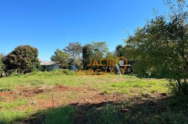 Chácara á venda localizada no Bairro Santa Paulina 