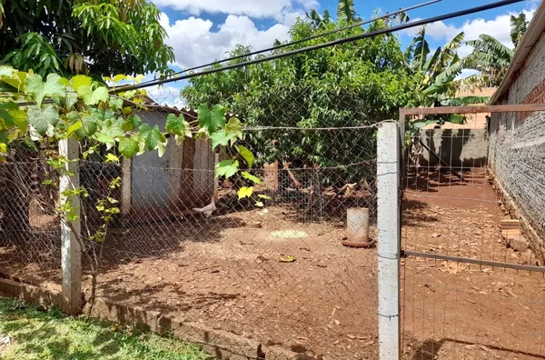 Casa á venda localizado no Bairro Colina verde 