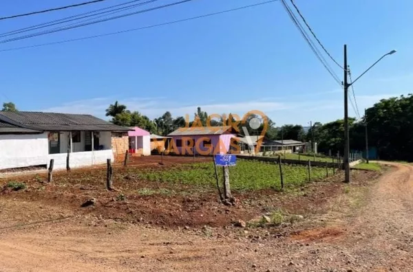 Lote á venda localizado no Bairro Colina verde 